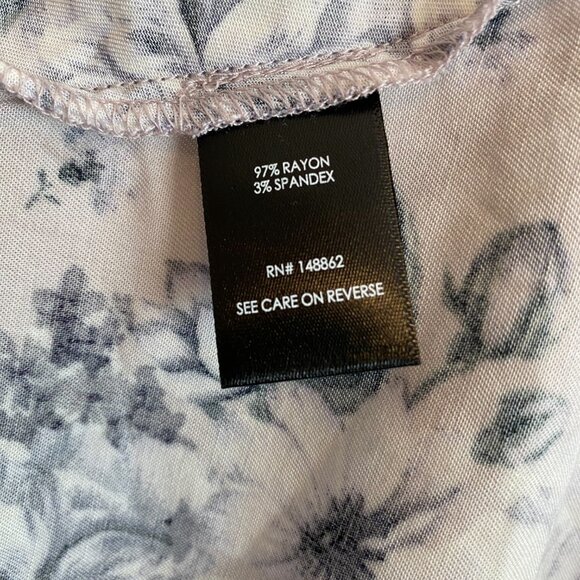 Torrid Lavender Purple Floral Print Tank - Picture 8 of 11